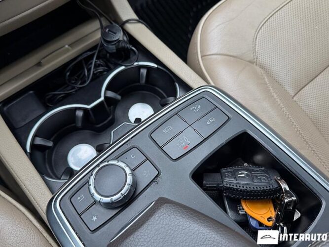 Mercedes ML 350 42 interauto-car