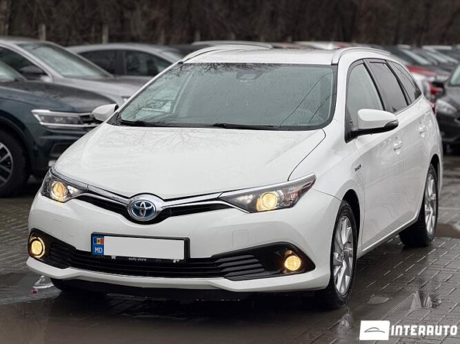 Toyota Auris 27 interauto-car