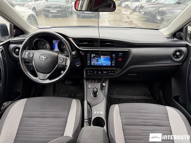 Toyota Auris 34 interauto-car