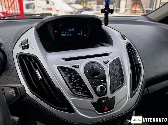 Ford B-MAX 37 interauto-car