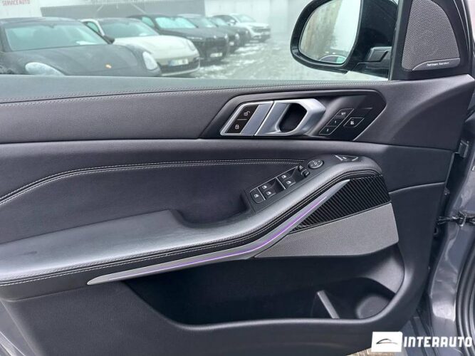 BMW X5 4.0D 40 interauto-car