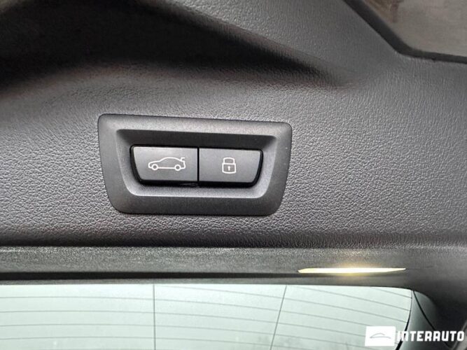 BMW X5 4.0D 59 interauto-car