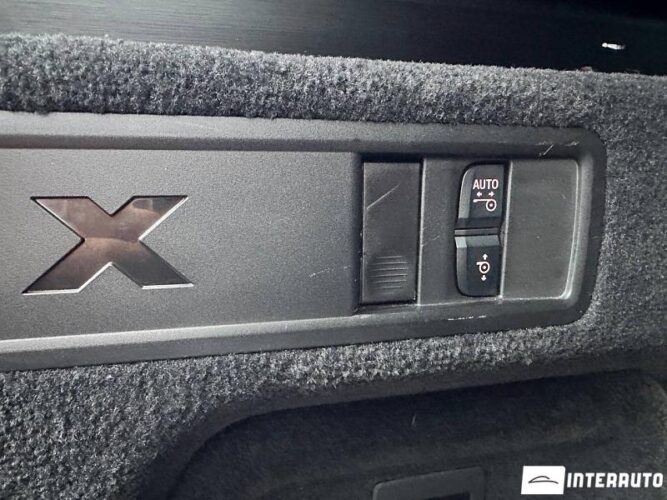 BMW X5 4.0D 58 interauto-car