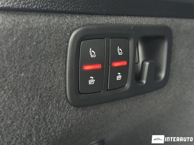 Audi Q7 58 interauto-car