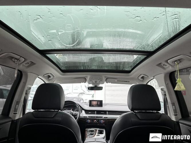 Audi Q7 56 interauto-car