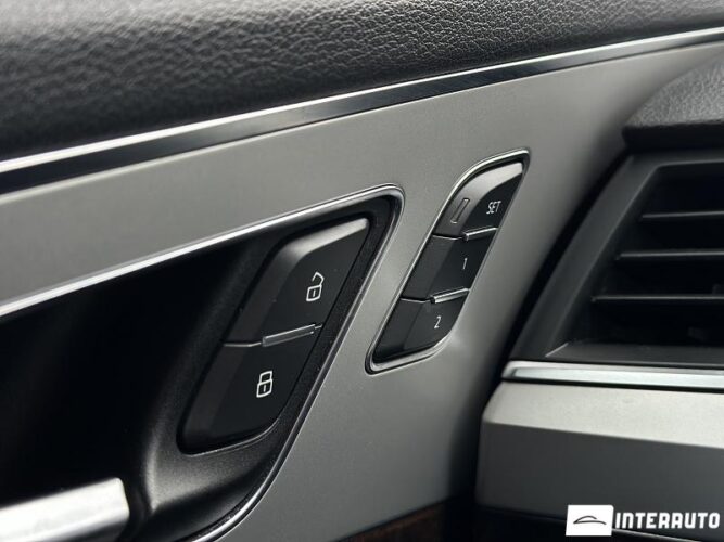 Audi Q7 43 interauto-car