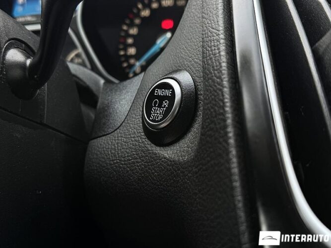 Ford Focus 44 interauto-car