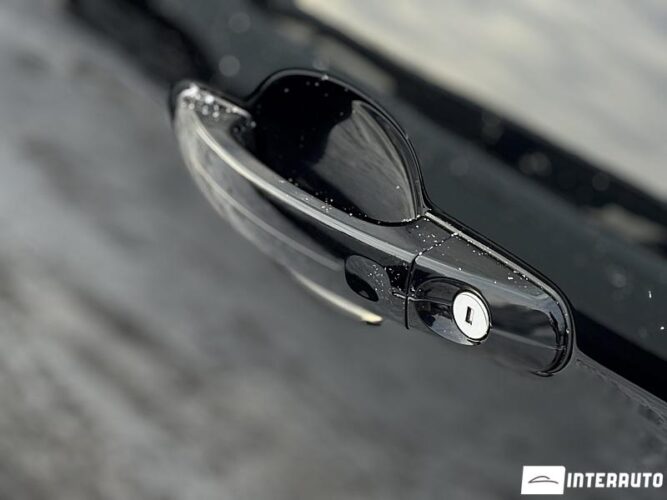 Ford Focus 37 interauto-car