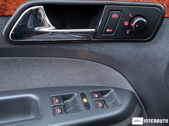 Volkswagen Touran 33 interauto-car