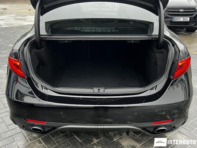 Alfa Romeo Giulia 52 interauto-car