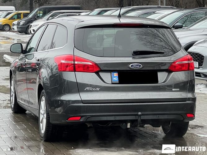 Ford Focus 35 interauto-car