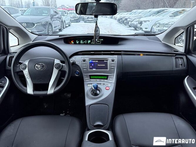 Toyota Prius 34 interauto-car