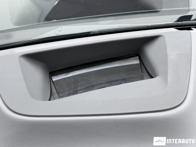 BMW X5 4.0i 47 interauto-car