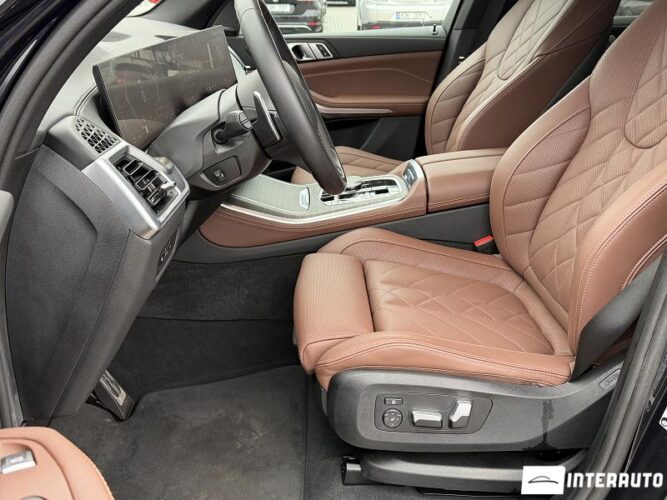 BMW X5 4.0i 45 interauto-car