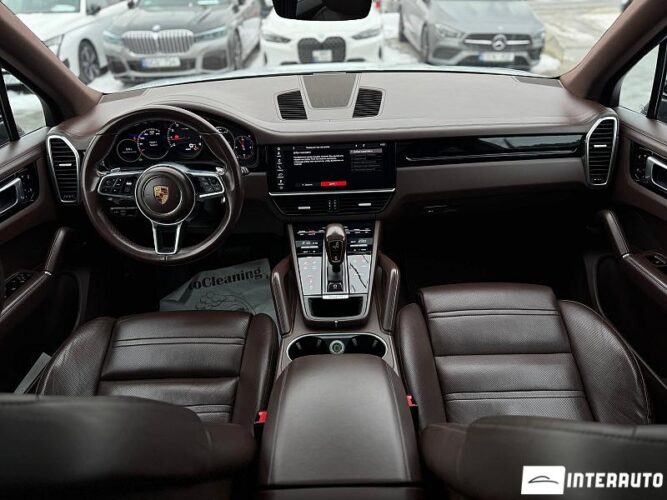 Porsche Cayenne 36 interauto-car