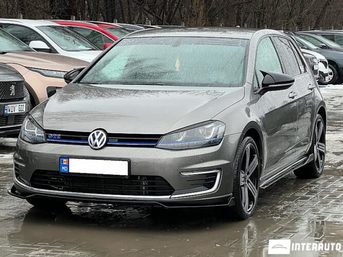 Volkswagen Golf GTE 2015 doar la InterAuto