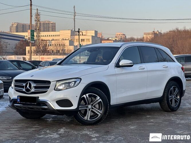 Mercedes GLC 220d 2016 doar la InterAuto