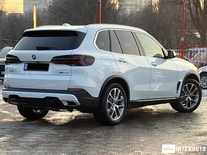 BMW X5 5.0e 38 interauto-car