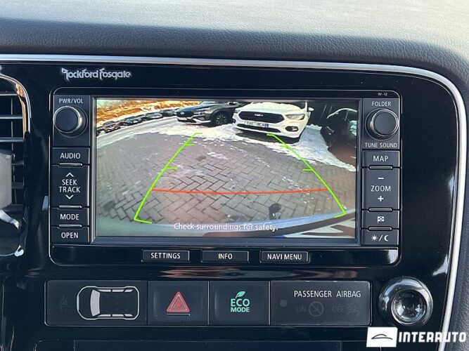 Mitsubishi Outlander 39 interauto-car