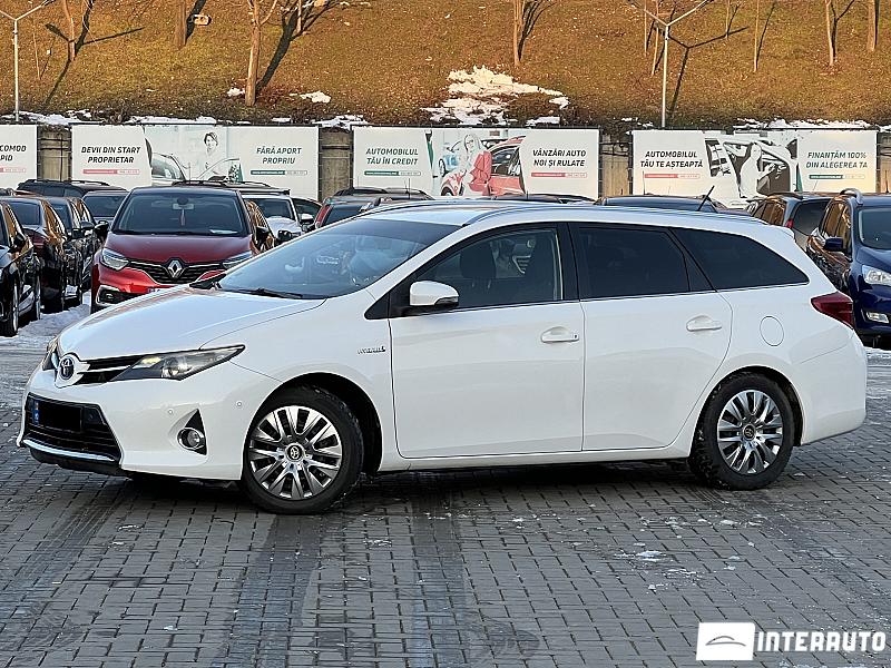 toyota Auris 2014
