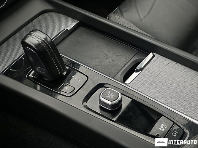 Volvo XC 60 49 interauto-car