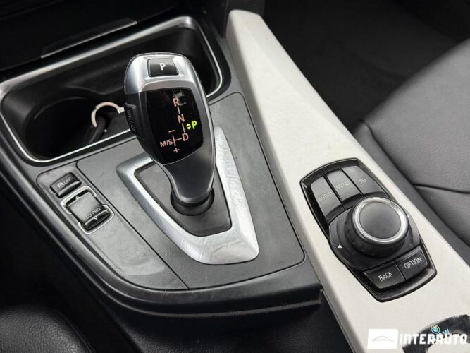 BMW 320 38 interauto-car