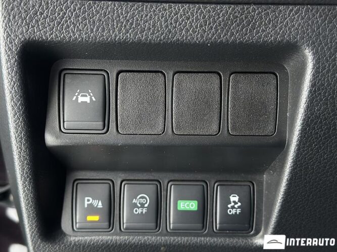 Nissan Qashqai 47 interauto-car