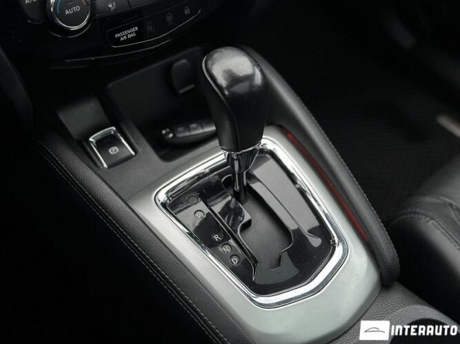 Nissan Qashqai 52 interauto-car