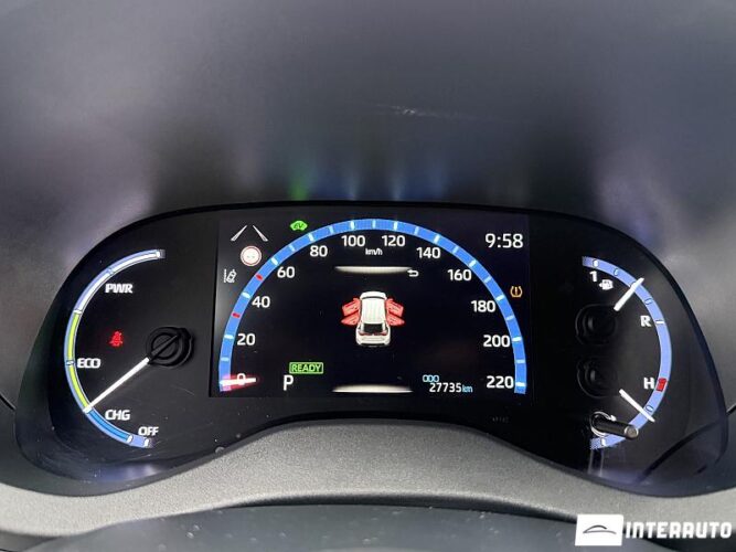 Toyota Yaris Cross 41 interauto-car