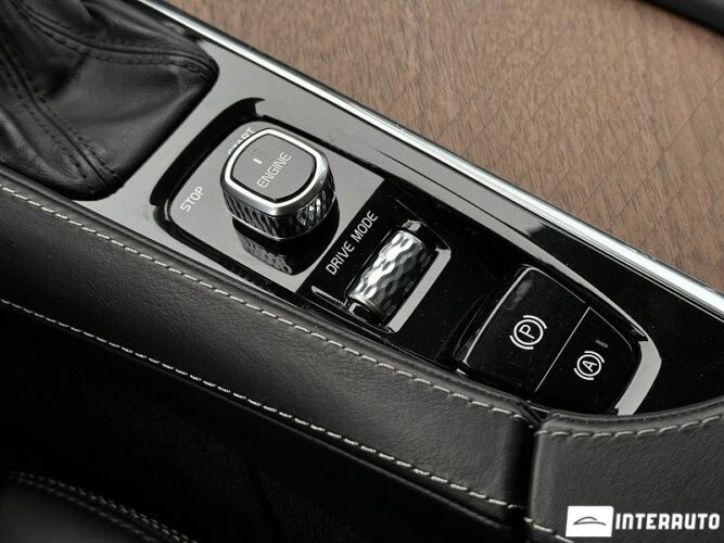 Volvo XC 90 62 interauto-car