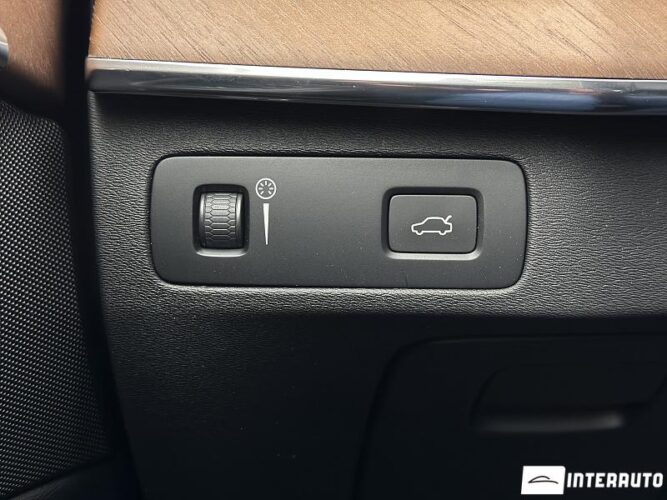 Volvo XC 90 54 interauto-car