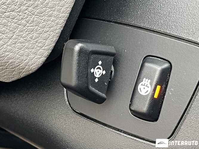 BMW 528 42 interauto-car