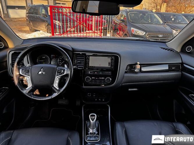 mitsubishi Outlander 2018