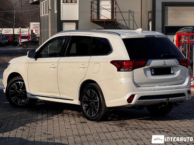 mitsubishi Outlander 2018