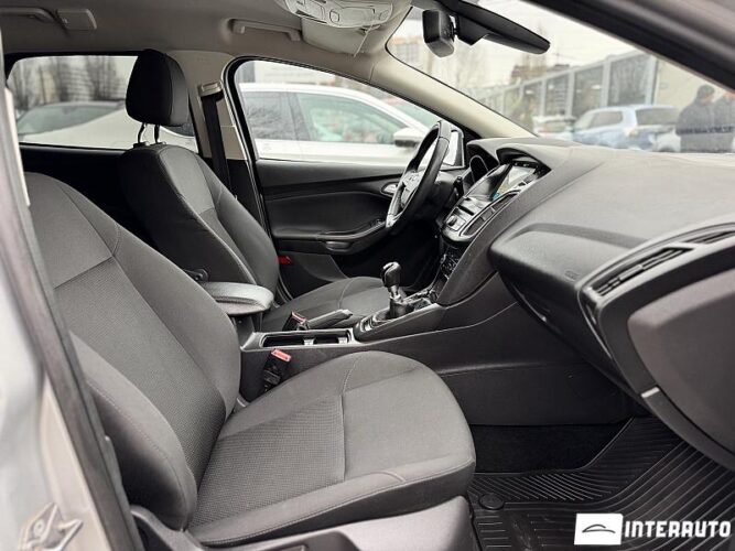Ford Focus 45 interauto-car