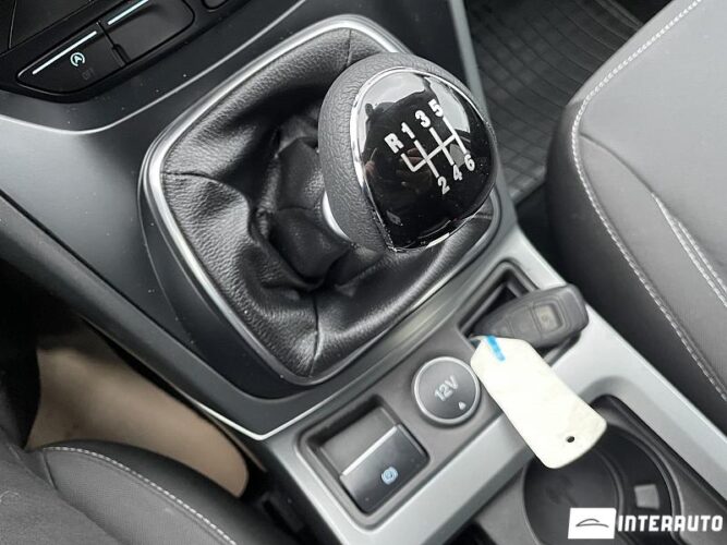 Ford Kuga 49 interauto-car