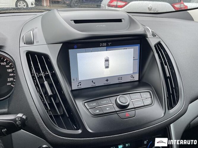 Ford Kuga 45 interauto-car