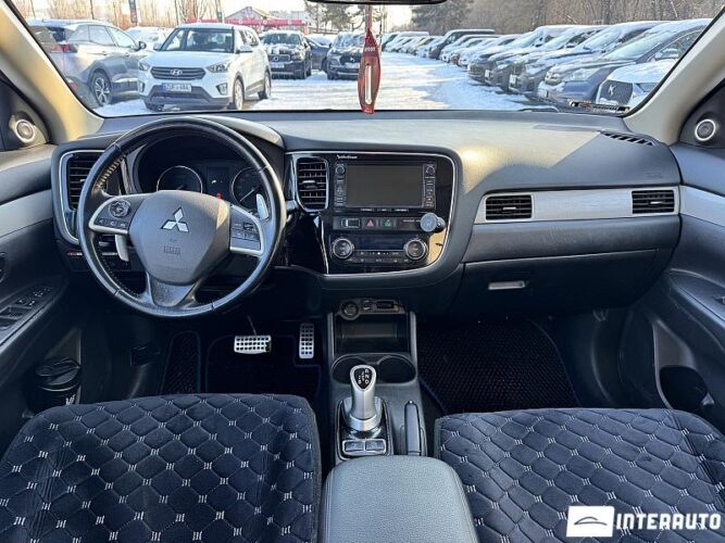 mitsubishi Outlander 2014