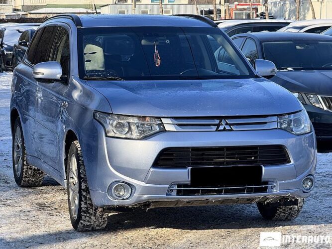 mitsubishi Outlander 2014