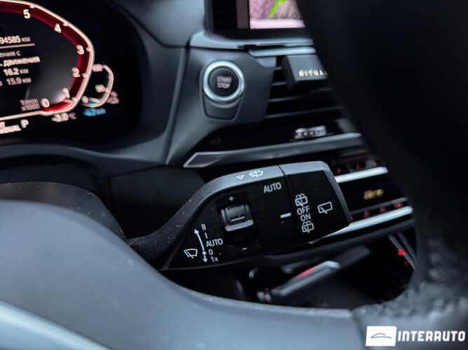 BMW X3 3.0e 48 interauto-car