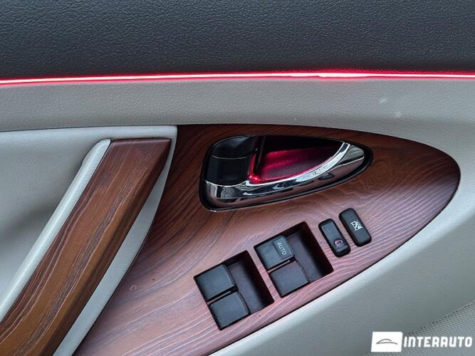 Toyota Camry 45 interauto-car