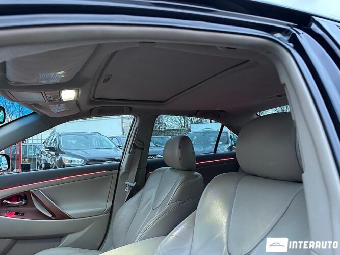 Toyota Camry 43 interauto-car