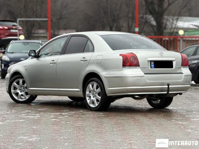 toyota Avensis 2005