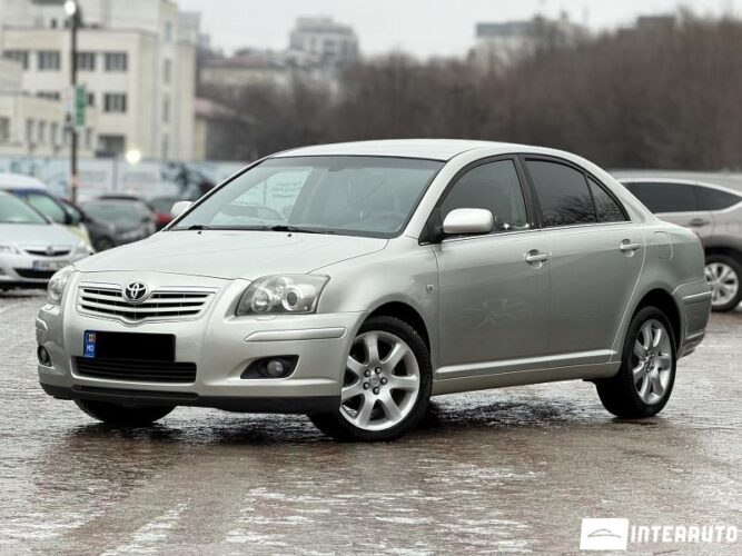 Toyota Avensis 2005 doar la InterAuto