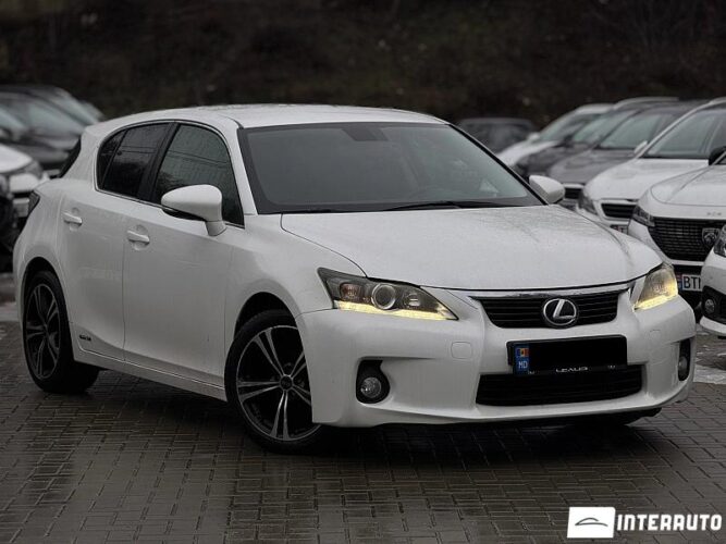Lexus CT 200h 29 interauto-car