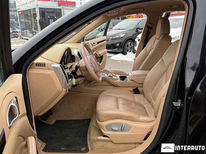 Porsche Cayenne 39 interauto-car