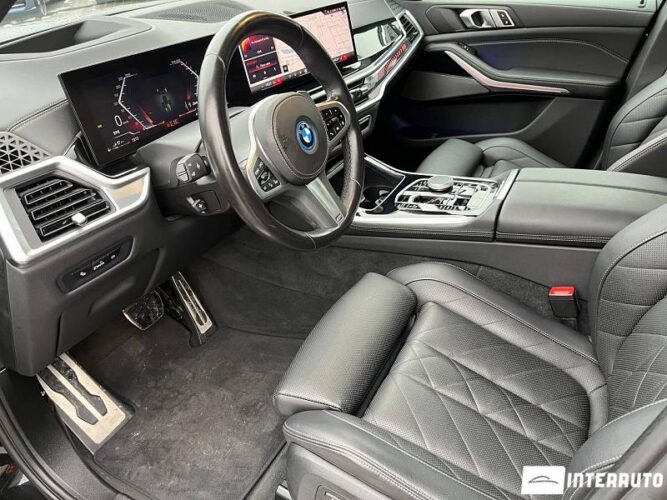 BMW X5 5.0e 40 interauto-car