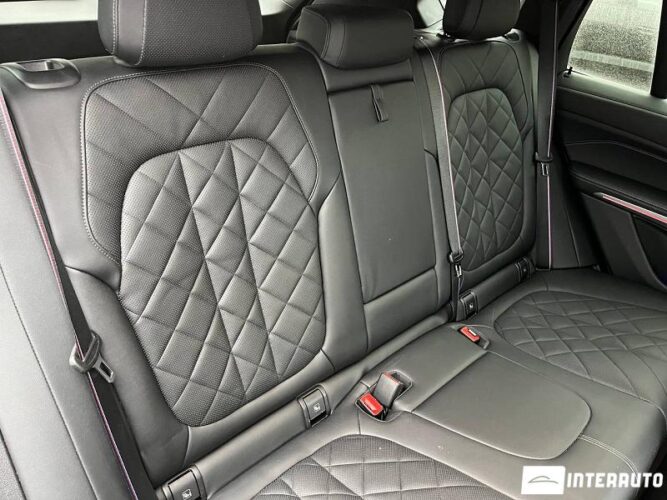 BMW X5 5.0e 56 interauto-car