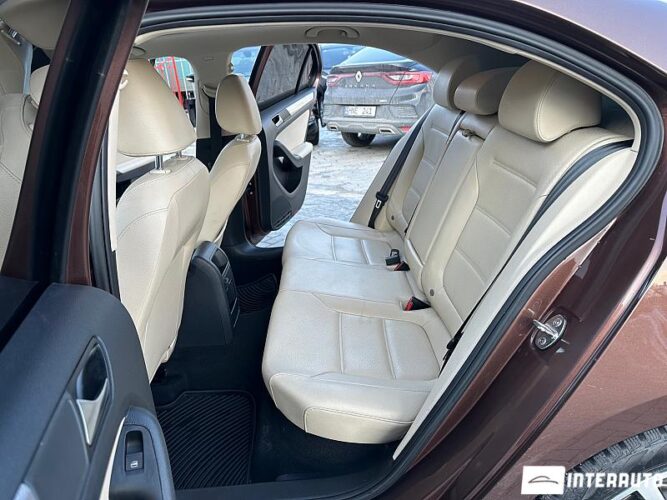 Volkswagen Jetta 52 interauto-car