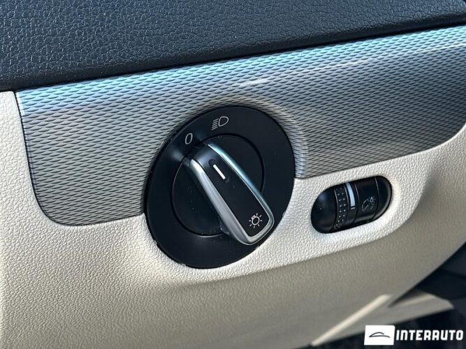 Volkswagen Jetta 46 interauto-car